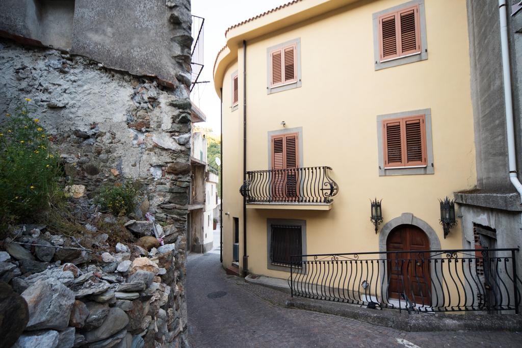 The Clock Houses Borgo Gallodoro เลโตยานนี ภายนอก รูปภาพ